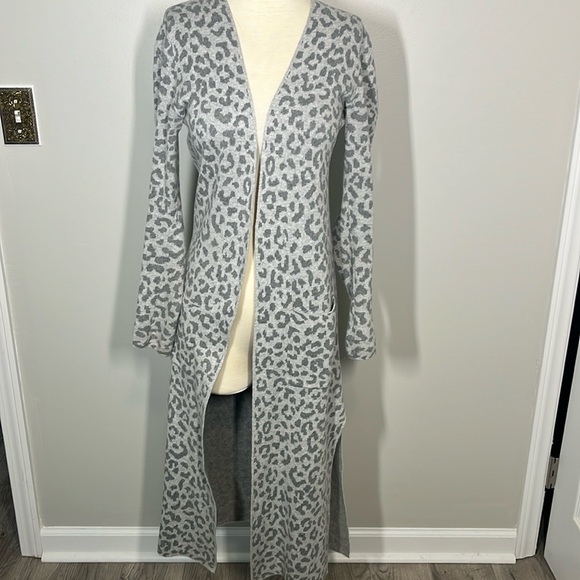 Jessica Simpson Sweaters - Jessica Simpson Fine Knit Long Grey Leopard Print Cardigan SX